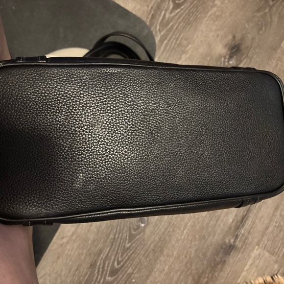 Coach Black Leather Shoulder Bag - Picture 3 of 4